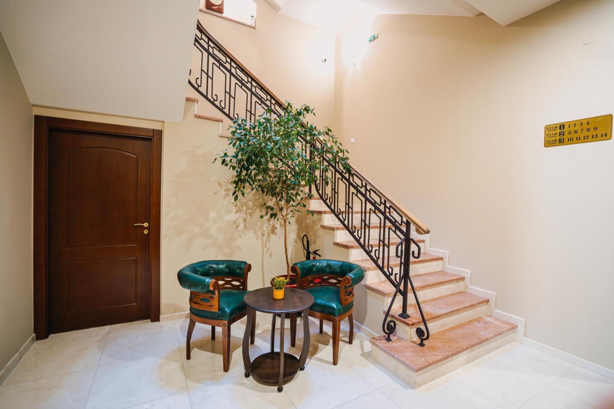 Hotel Хотел Театъръ à Pleven Extérieur photo