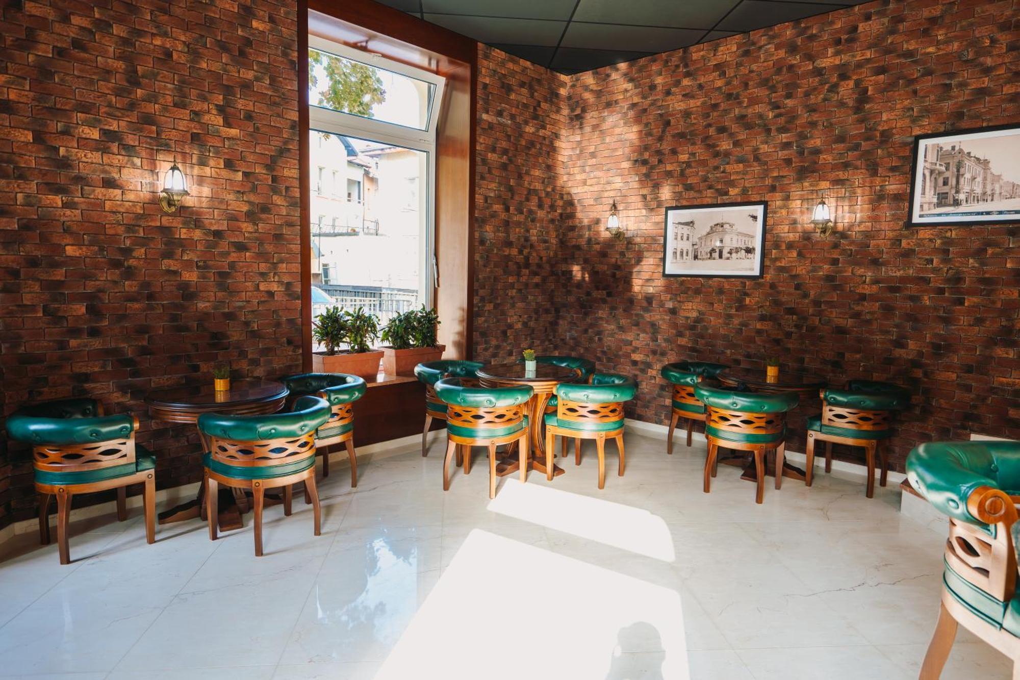 Hotel Хотел Театъръ à Pleven Extérieur photo